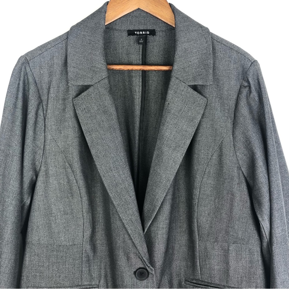 Torrid Studio Luxe Long Line Blazer Size 2 - Picture 14 of 14